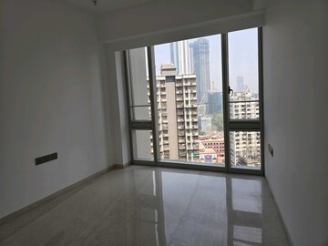 Room in 3 BHK Apartment at Lodha Kiara, Worli – for Rent
