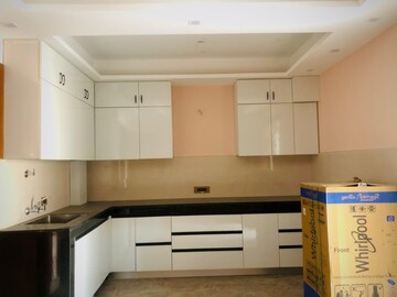 Kitchen in 2 BHK Builder Floor at Sector 45 – for Rent