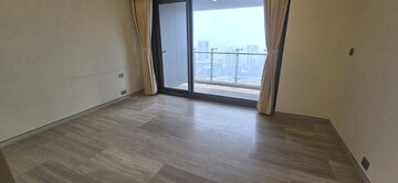 Room in 4 BHK Apartment at Lodha World Crest, Worli – for Rent