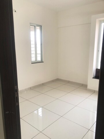 Room in 2 BHK Apartment at Peninsula Address One, Gahunje – for Rent
