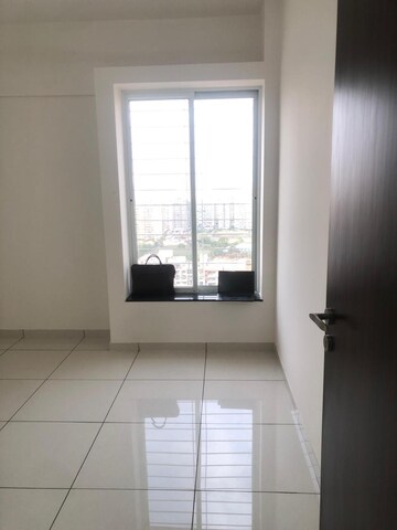Room in 2 BHK Apartment at Peninsula Address One, Gahunje – for Rent