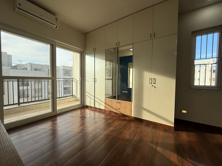 Room, marathahalli 4 Bedroom 3900 Sq.Ft. Apartment In Marathahalli Bangalore 8674661