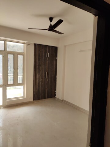Room in 3 BHK Apartment at Supertech Ecovillage I, Sector 1 Greater Noida – for Rent