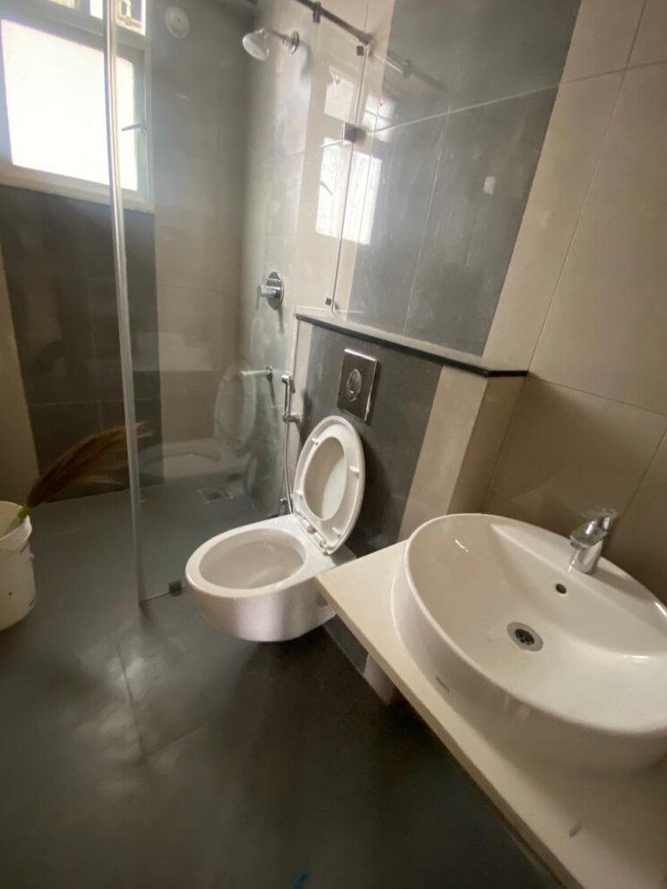 Bathroom, pharande-puneville 3 Bedroom 1900 Sq.Ft. Apartment In Tathawade Pune 8674668
