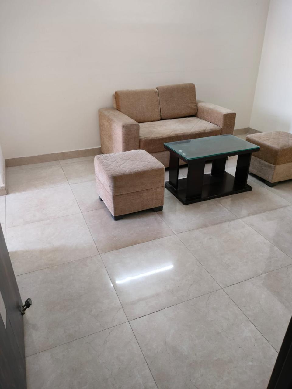 2 BHK Builder Floor For Rent in Sector 45