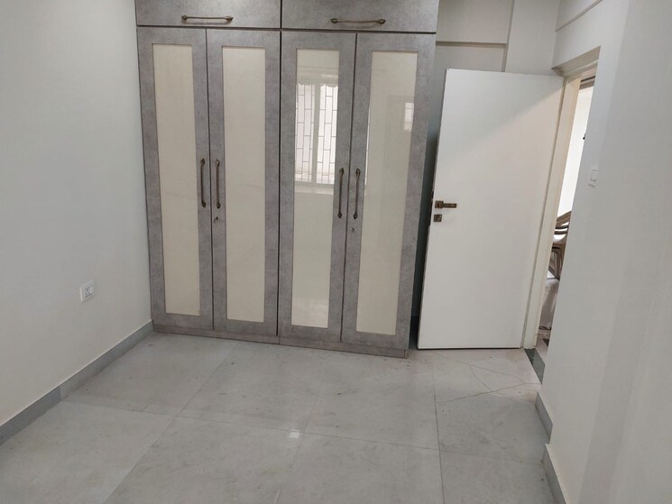 undefined, vashi sector 12 3 Bedroom 1000 Sq.Ft. Apartment In Vashi Sector 12 Navi Mumbai 8674713