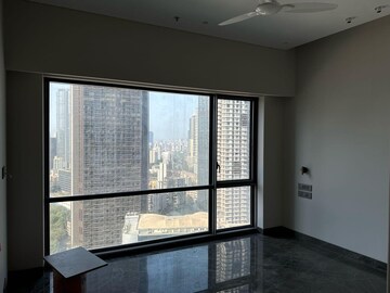 Room in 4 BHK Apartment at Lodha The World Towers World One Tier 2, Worli – for Rent