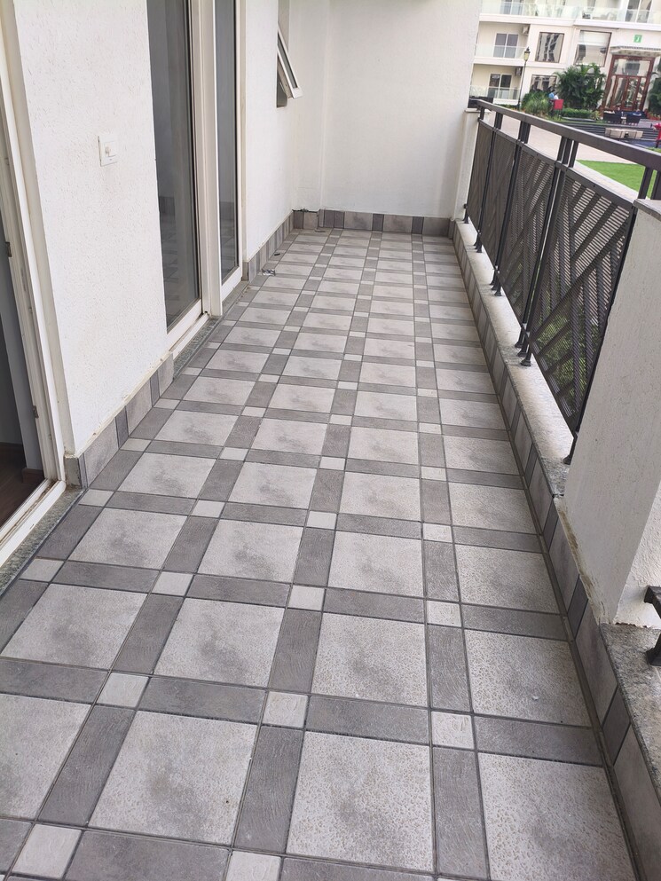 Balcony, central-park-flower-valley-aqua-front-towers 3 Bedroom 2134 Sq.Ft. Apartment In Sohna Sector 33 Gurgaon 8674765