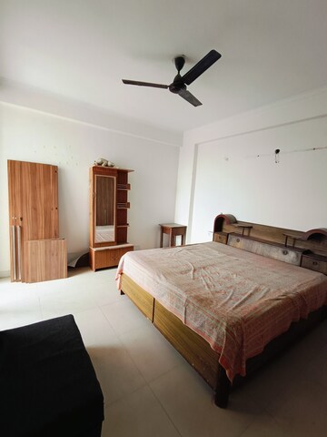 Bedroom in 3 BHK Apartment at Sunny Enclave – for Rent