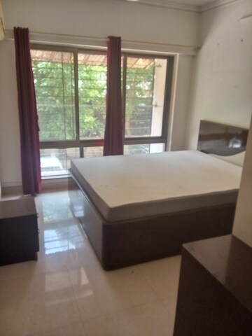 2 BHK Apartment For Rent in Goregaon West