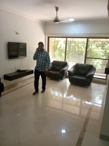 Living Room in 2 BHK Apartment at Goregaon West – for Rent