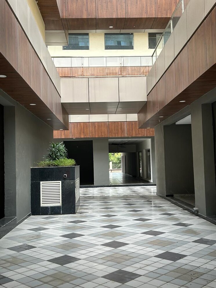 Exterior View, v-square-oodles-skywalk Commercial Shop 300 Sq.Ft. In Sector 83 Gurgaon 8674840