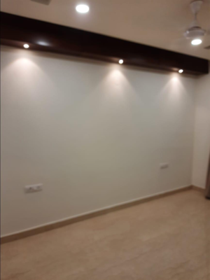 Room in 3 BHK Builder Floor at Sector 16 – for Sale