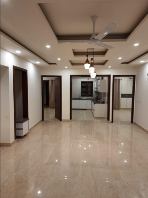 Room in 3 BHK Builder Floor at Sector 16 – for Sale