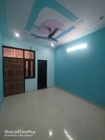 Master Bedroom in 2 BHK Builder Floor at Dwarka Mor – for Rent
