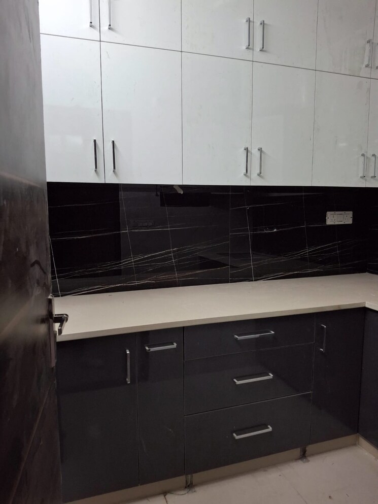 Kitchen, sector 46 2 Bedroom 150 Sq.Yd. Builder Floor In Sector 46 Gurgaon 8674932