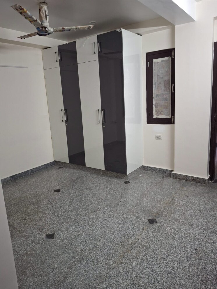 Room, sector 46 2 Bedroom 150 Sq.Yd. Builder Floor In Sector 46 Gurgaon 8674932