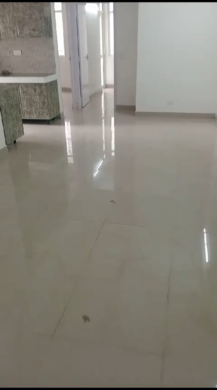 Room, suncity-avenue-76 2 Bedroom 735 Sq.Ft. Apartment In Sector 76 Gurgaon 8674993