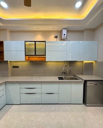 Kitchen in 3 BHK Builder Floor at Sector 32 – for Rent