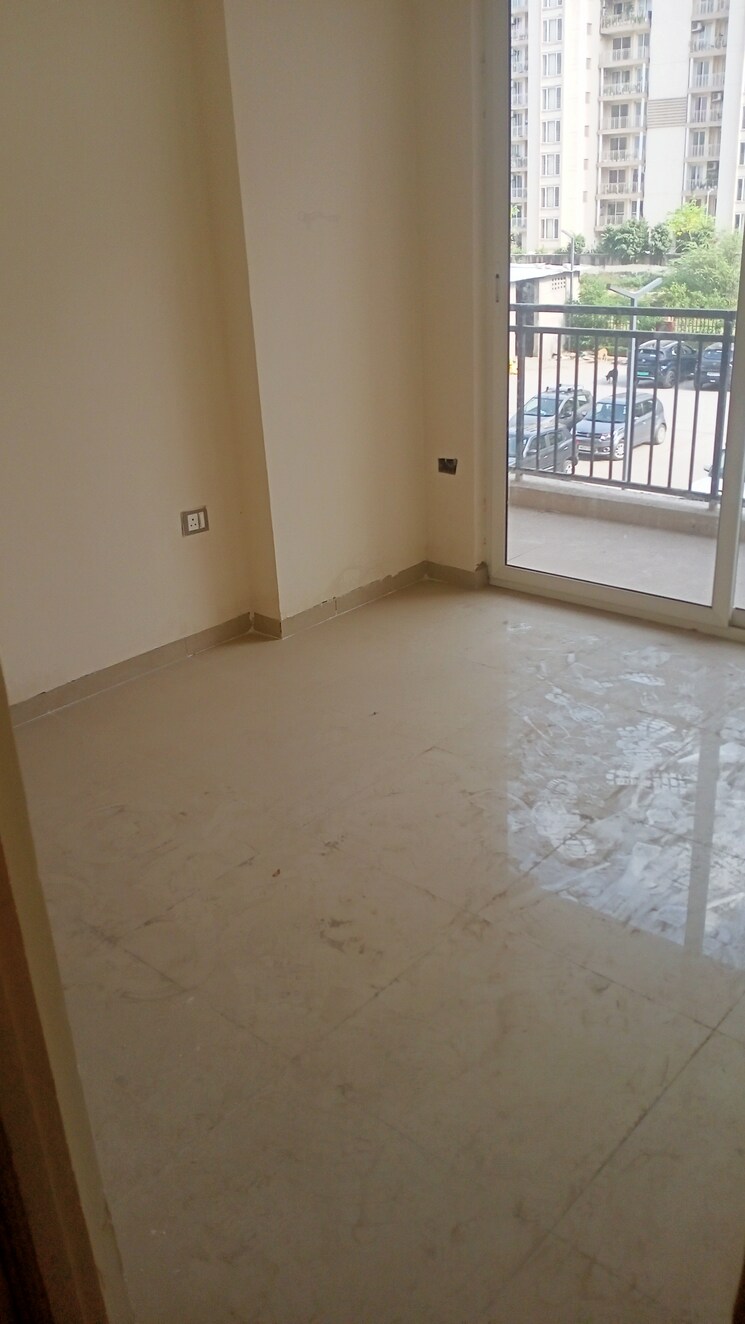 Room, rof-aalayas 3 Bedroom 785 Sq.Ft. Apartment In Sector 102 Gurgaon 8675078