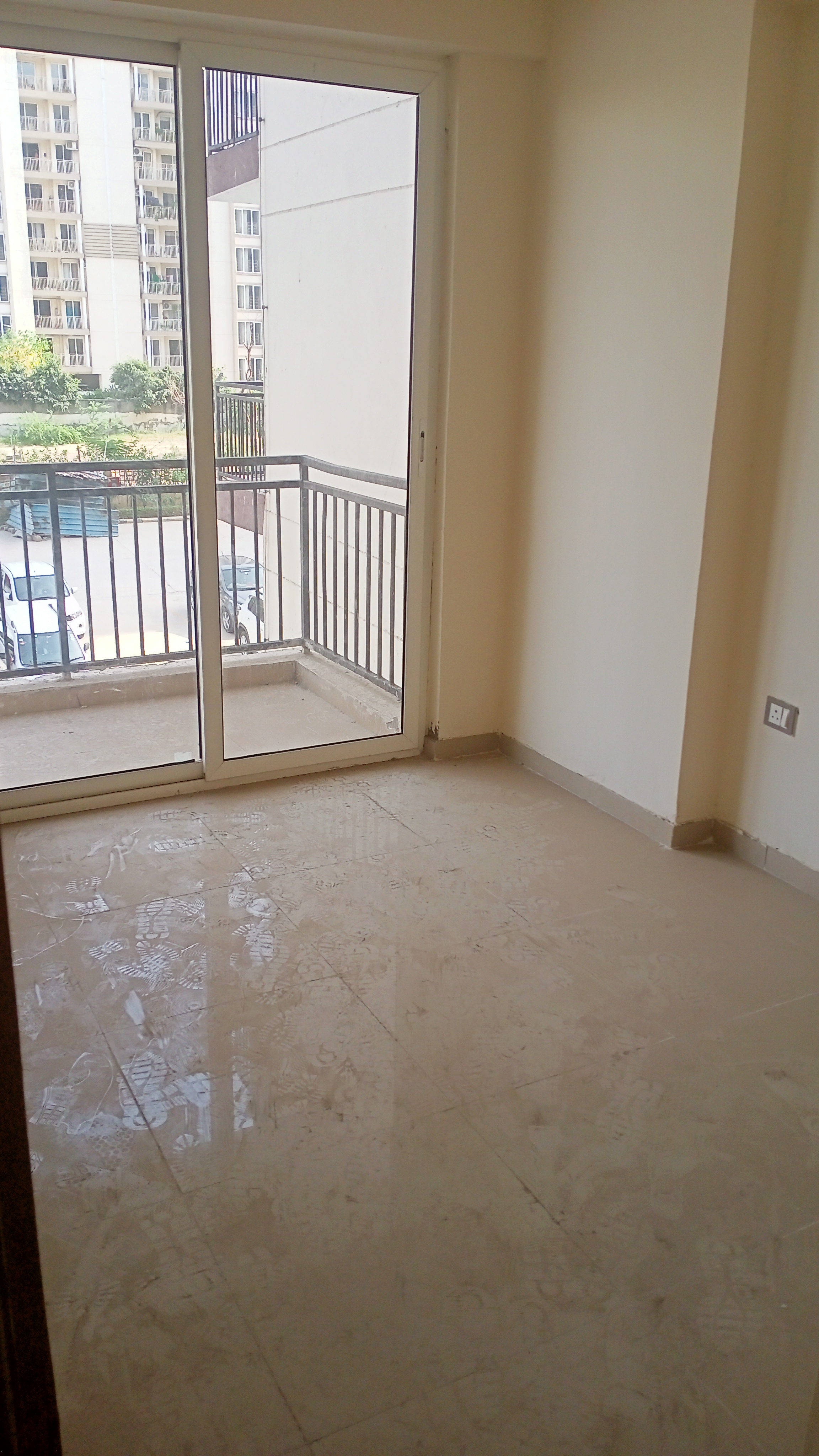 3 BHK 785 Sq.Ft. Apartment in ROF Aalayas