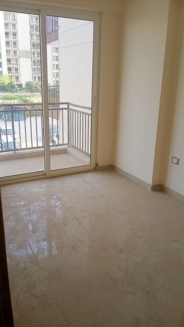 3 BHK Apartment For Sale in ROF Aalayas, Sector 102