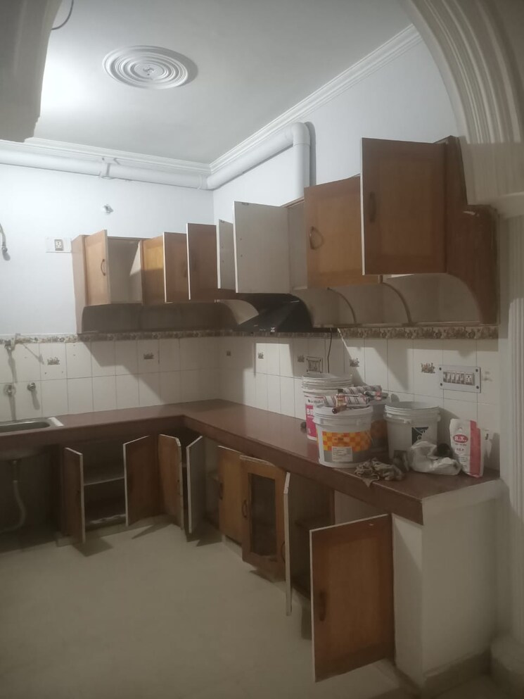 Kitchen, sai-kunj-new-palam-vihar 2 Bedroom 1100 Sq.Ft. Builder Floor In New Palam Vihar Phase 3 Gurgaon 8675071