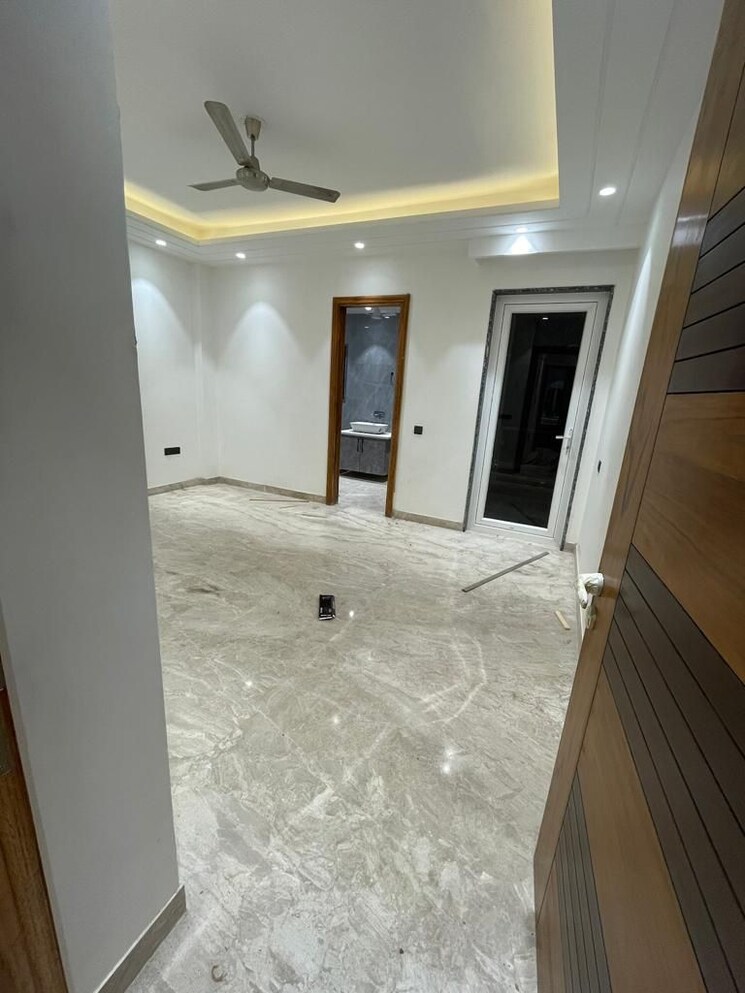 Balcony, unitech-south-city-ii 4 Bedroom 4500 Sq.Ft. Builder Floor In Sector 50 Gurgaon 8675119