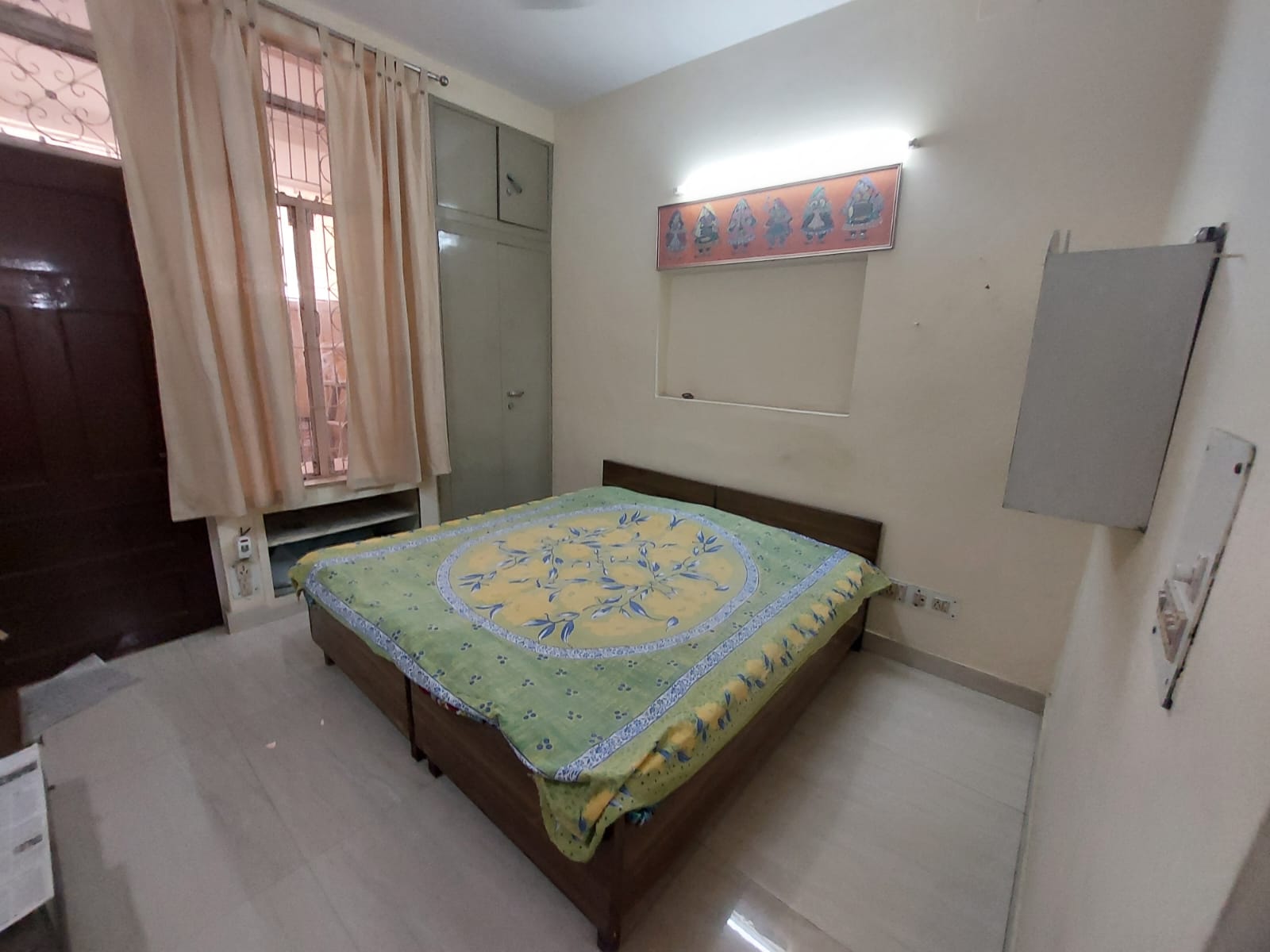 1 BHK + Extra Room Builder Floor For Rent in Chittaranjan Park