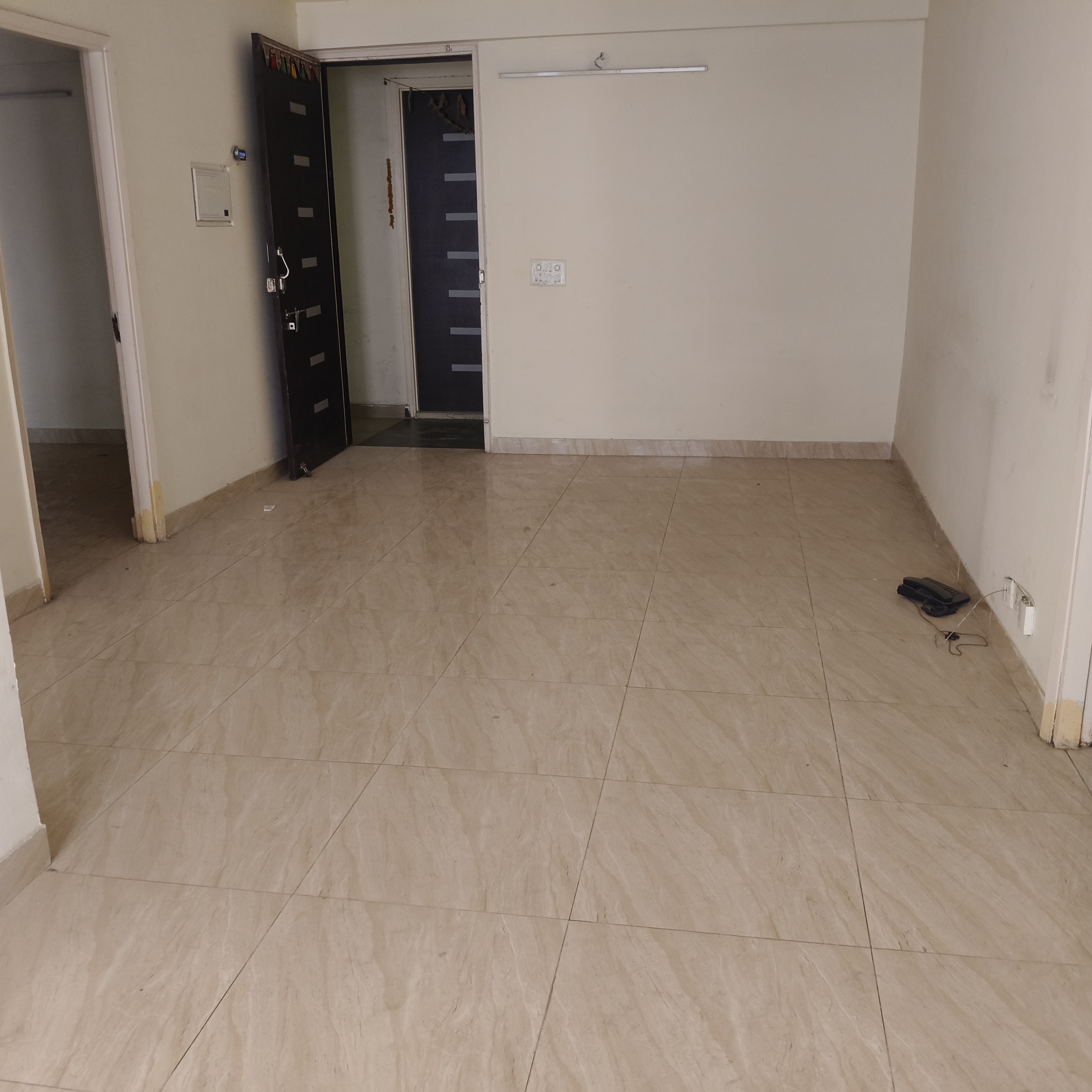 2 BHK Apartment For Rent in Gaur 14th Avenue High Street
