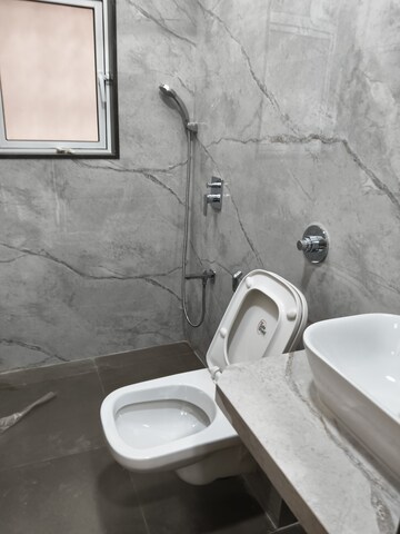 Bathroom in 2 BHK Apartment at Vile Parle West – for Rent