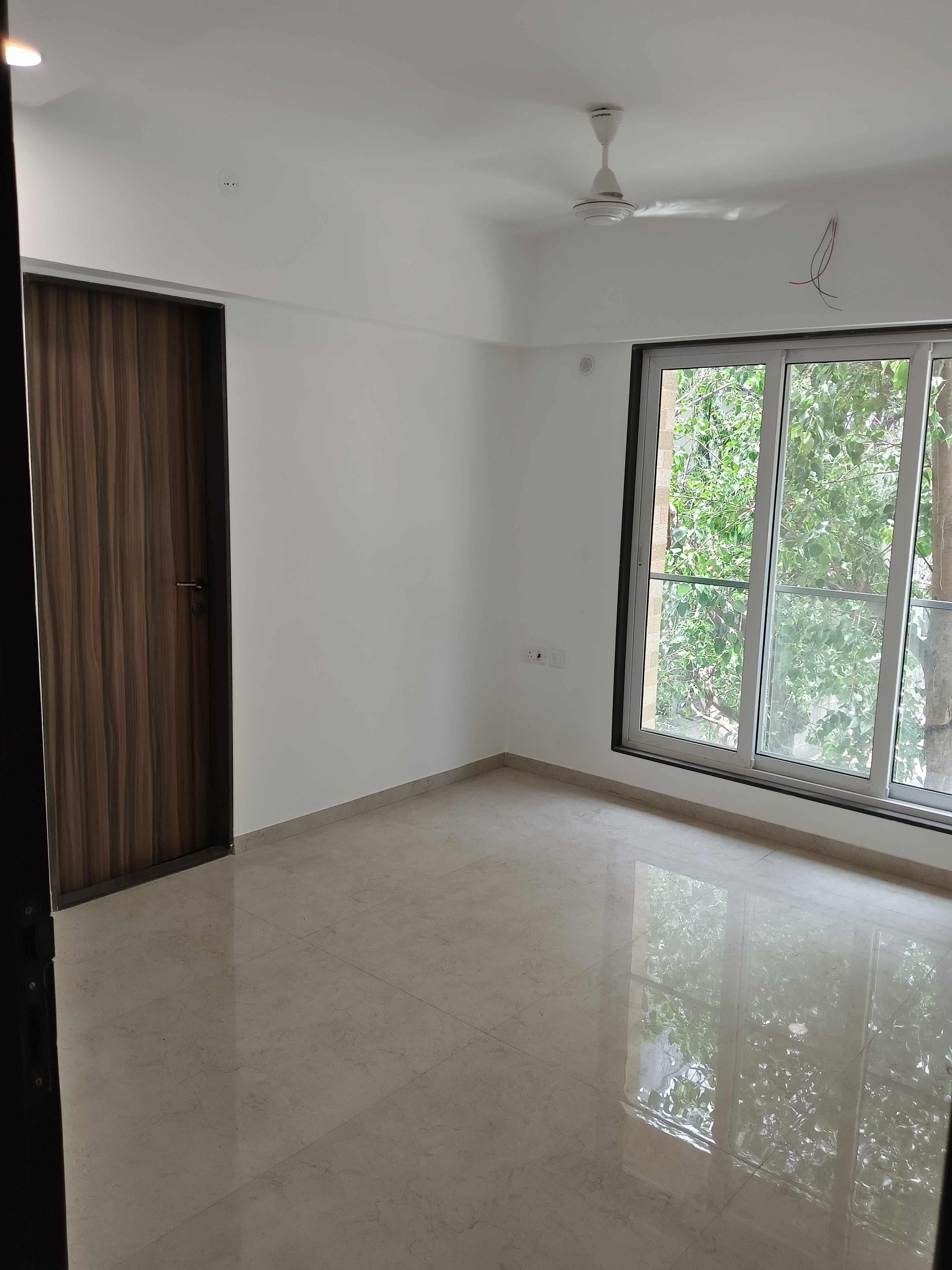 2 BHK Apartment For Rent in Vileparle West 