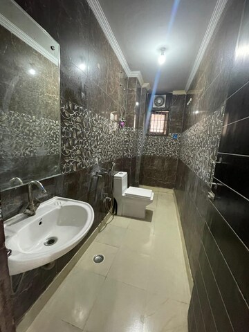 Bathroom in 1 BHK Builder Floor at Ignou Road – for Rent