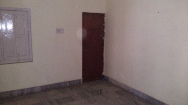 Room, rathyatra Commercial Office Space in IT/SEZ 1400 Sq.Ft. In Rathyatra Varanasi 8675173
