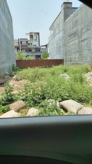  Plot – Exterior View View at Jankipuram Extension - for Sale