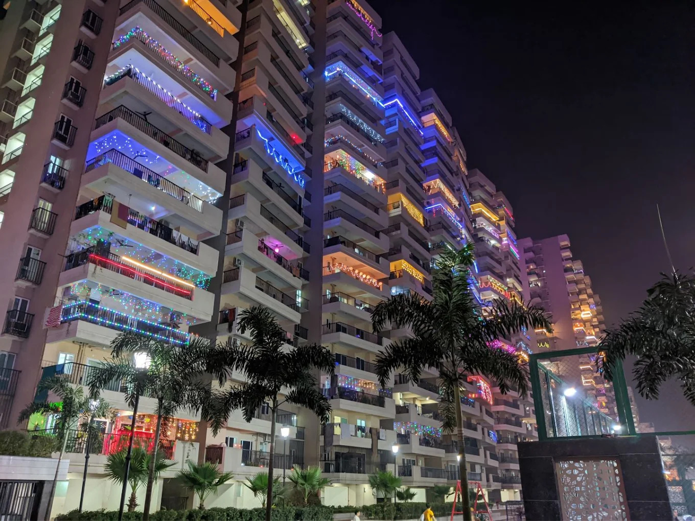 2 BHK Apartment For Sale in Gaur Atulyam