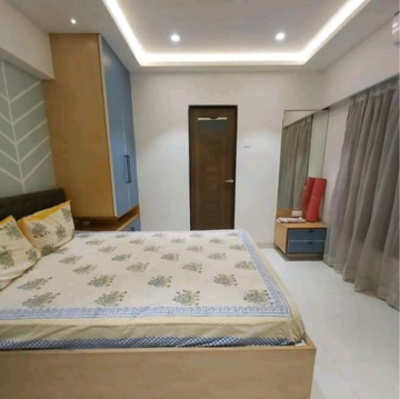 Bedroom in 2 BHK Apartment at Highland Park Andheri West, Mhada Colony – for Rent