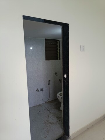 Furnished Amenities in 2 BHK Apartment at Dombivli East – for Rent