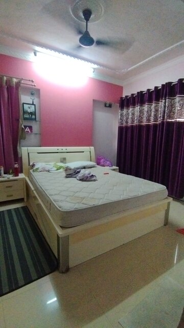 Bedroom in 2 BHK Apartment at Lotus Sky Garden, Malad West – for Rent