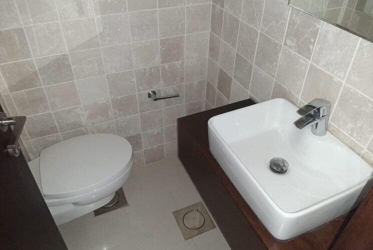 Bathroom, lodha-vista 2 Bedroom 646 Sq.Ft. Apartment In Lower Parel Mumbai 8675272