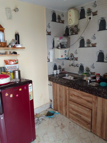 Kitchen in 1 BHK Builder Floor at Sector 40 – for Rent