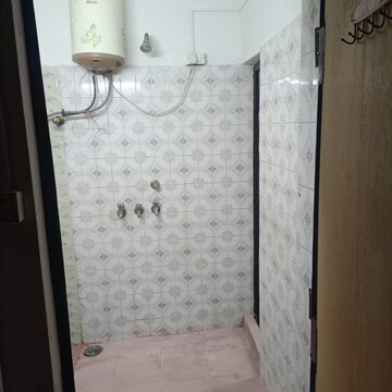 Bathroom in 2 BHK Independent House at Gomti Nagar – for Rent