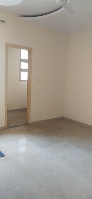 Furnished Amenities in 3 BHK Apartment at Omaxe Heights, Sector 86 – for Sale