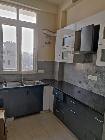 Kitchen in 3 BHK Builder Floor at Sector 46 – for Rent