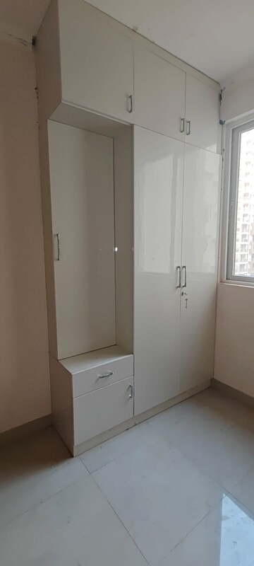 Bathroom in 2 BHK Apartment at Amrapali Golf Homes, Sector 4 Greater Noida – for Rent