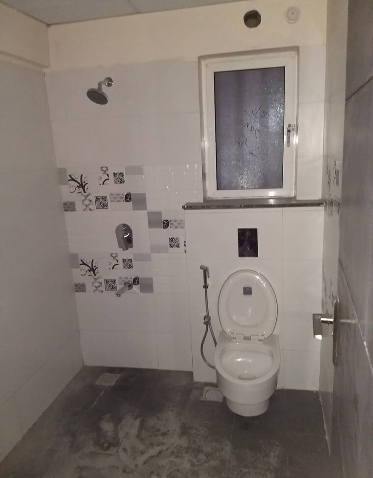 Bathroom, ghr-the-cascades-neopolis 4 Bedroom 4825 Sq.Ft. Apartment In Kokapet Hyderabad 8675327