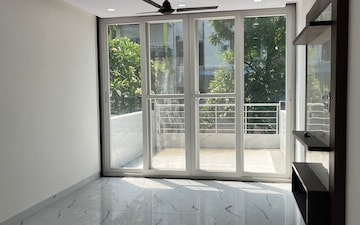 4 BHK Apartment For Sale in Mayur Vihar Phase ii