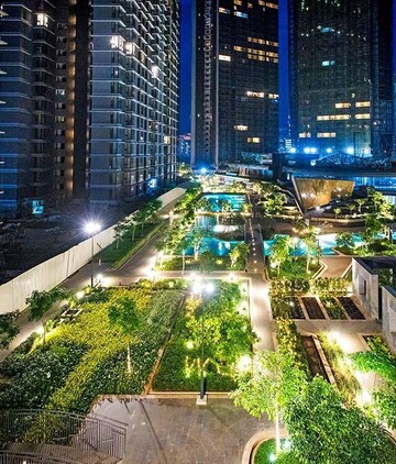 2 BHK Apartment – Garden View at Lodha Parkside, Worli - for Rent