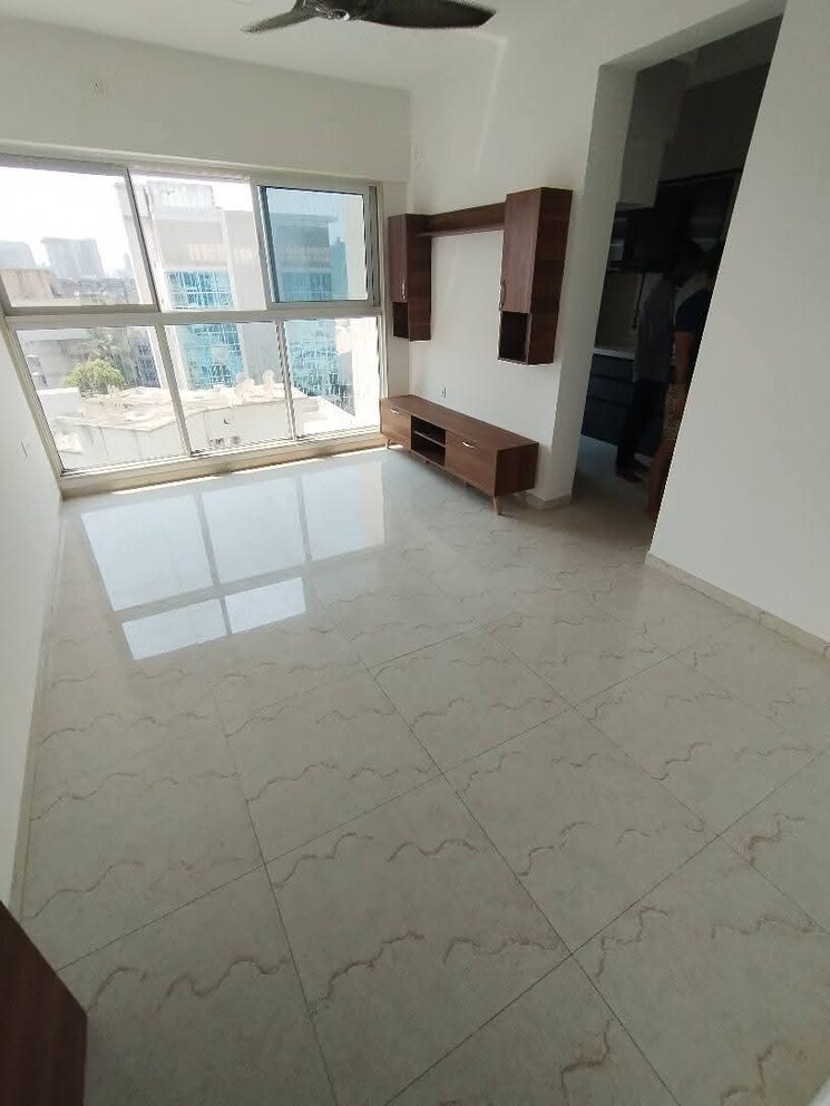 Room, jp-eminence 1 Bedroom 373 Sq.Ft. Apartment In Andheri West Mumbai 8675403