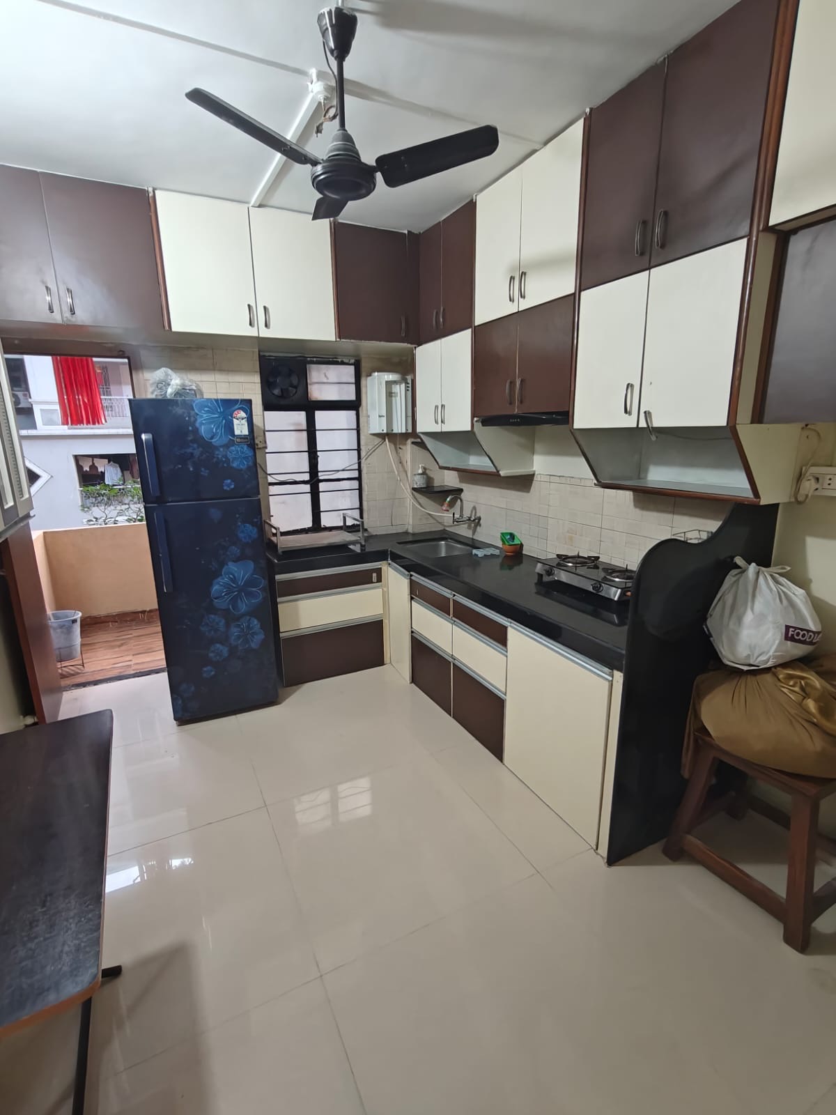 2 BHK Apartment For Rent in Priyadarshini Co-Operative Housing Society